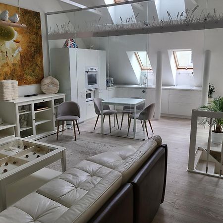 Gallery Balta Apartments Kaunas Ngoại thất bức ảnh