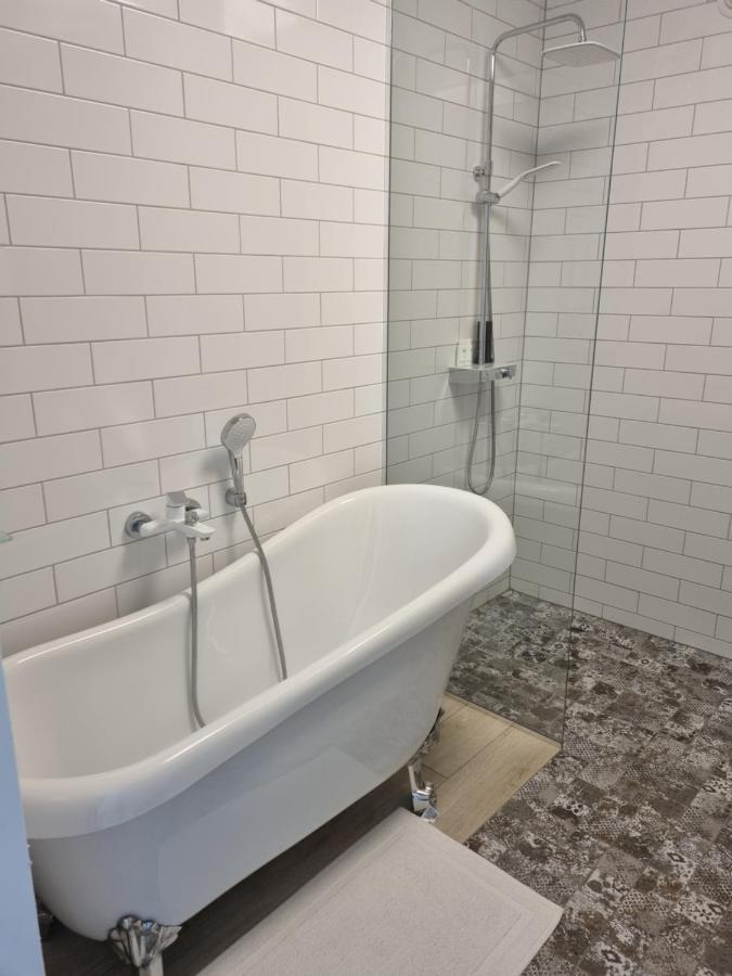 Gallery Balta Apartments Kaunas Ngoại thất bức ảnh